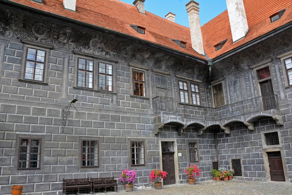 Cesky Krumlov Castle courtyard
